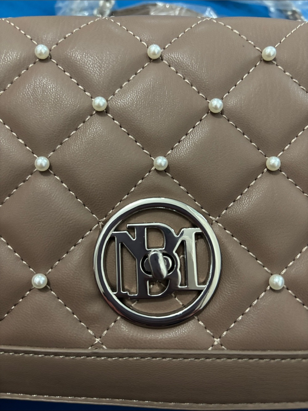 Studio Badgley Mischka Vegan Leather Purse Colored Cream Never Been Used NWTS - Picture 3 of 13